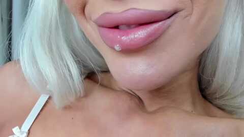 qarinah @ myfreecams on 20231225