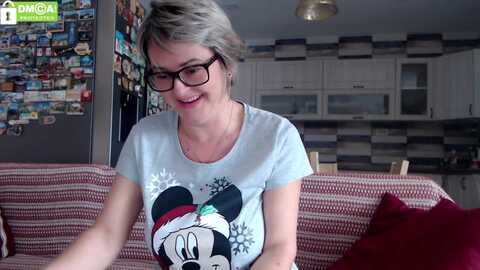 silverjewel @ myfreecams on 20231225