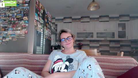 silverjewel @ myfreecams on 20231225