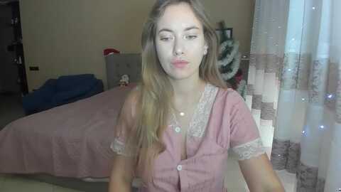 sweetblonde20 @ myfreecams on 20231225