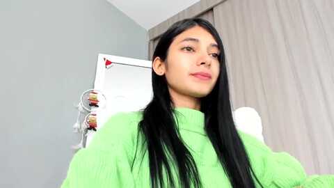 emmily_ @ myfreecams on 20231226