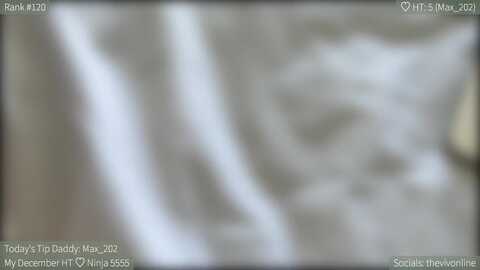 helloviv @ myfreecams on 20231226