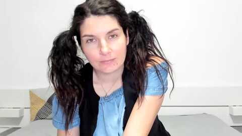siouxprincess @ myfreecams on 20231226