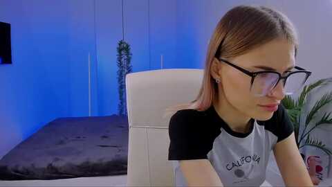 summerdiana @ myfreecams on 20231226