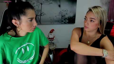 veromars @ myfreecams on 20231226