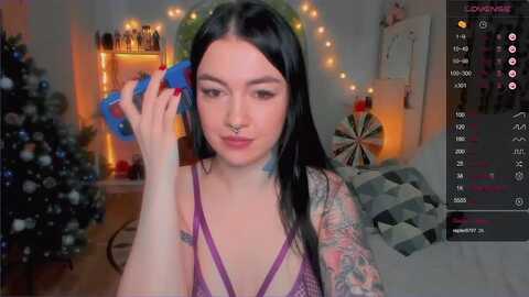 alliestark @ myfreecams on 20231227