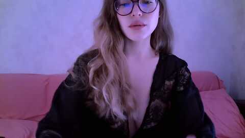 nicole_w @ myfreecams on 20231227