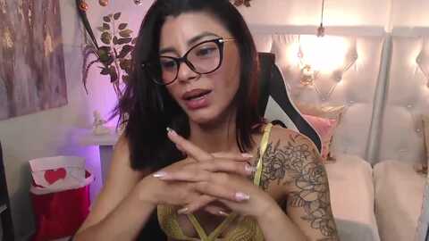 sara__ruiz @ myfreecams on 20231227