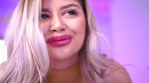 amber_xs @ myfreecams on 20231228