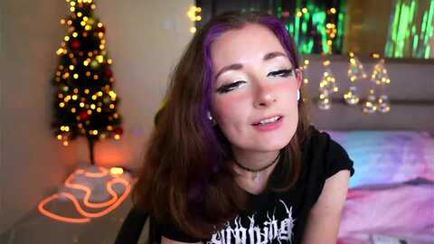 cissy_glitter @ myfreecams on 20231228