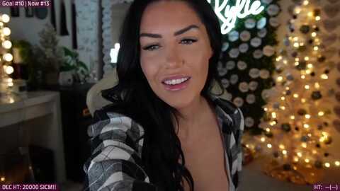 itskylieeh @ myfreecams on 20231228