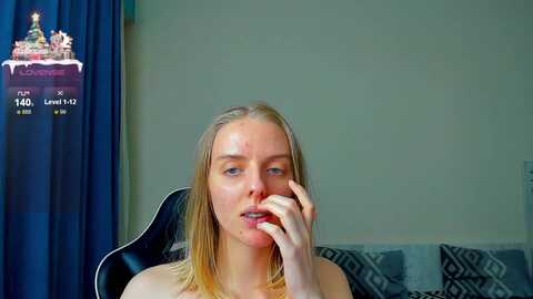 jam_cream @ myfreecams on 20231228