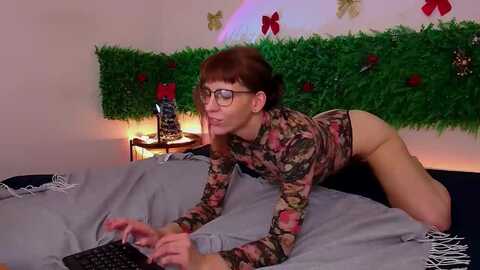 jane_art @ myfreecams on 20231228