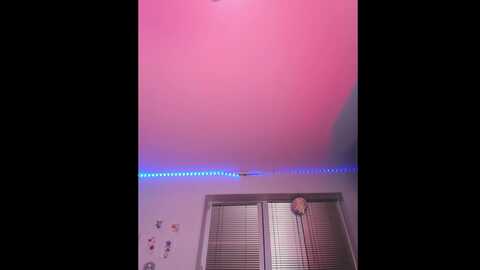 juby_yubi @ myfreecams on 20231228