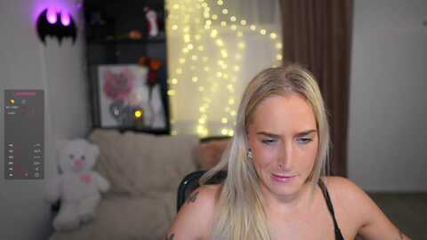 nicoletteshea @ myfreecams on 20231228