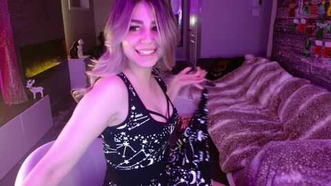 serafina @ myfreecams on 20231228
