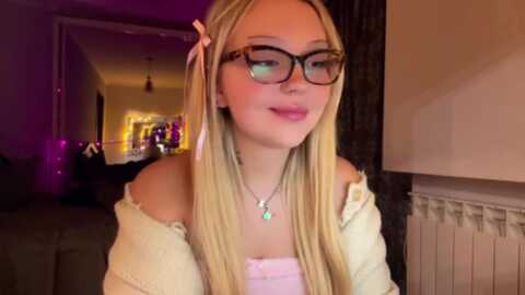 sk8gurl420 @ myfreecams on 20231228