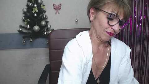 hollyincresh @ myfreecams on 20231229