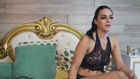 playfulalisa @ myfreecams on 20231229