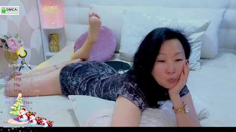 sandramia @ myfreecams on 20231229