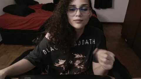 satanna @ myfreecams on 20231229