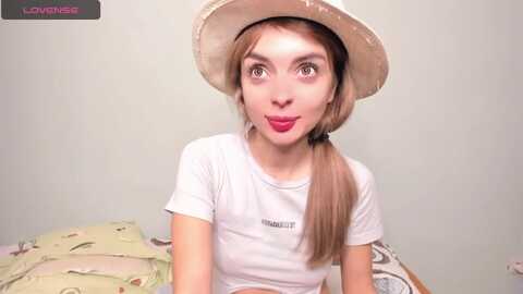 elliefloyd @ myfreecams on 20231230