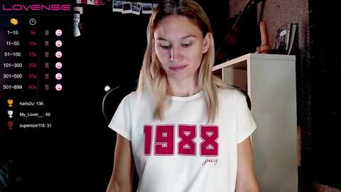 miaasss @ myfreecams on 20231230
