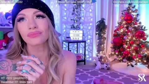myskylarraye @ myfreecams on 20231230