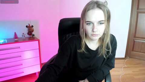 xsilin_xsilin @ myfreecams on 20231230