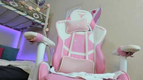 alice_chery @ myfreecams on 20231231