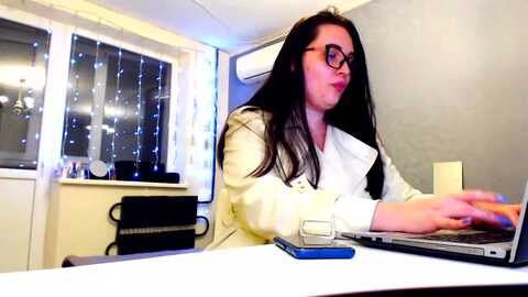 bossy_lilit @ myfreecams on 20231231