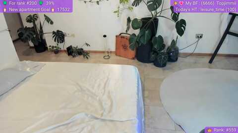 catelinecane @ myfreecams on 20231231