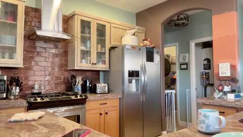 dreamyriri @ myfreecams on 20231231