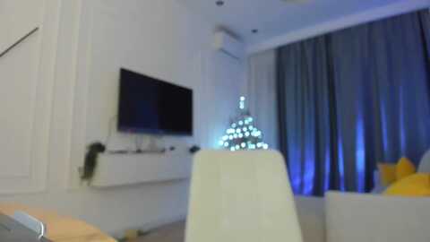 elfleurit @ myfreecams on 20231231