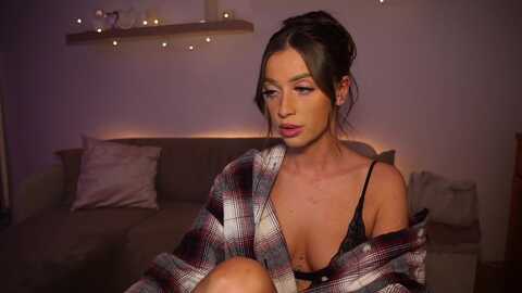 emma_ruby @ myfreecams on 20231231