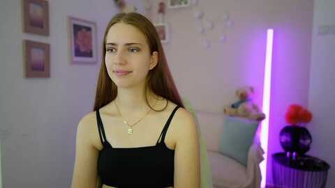 naomi_woods18 @ myfreecams on 20231231