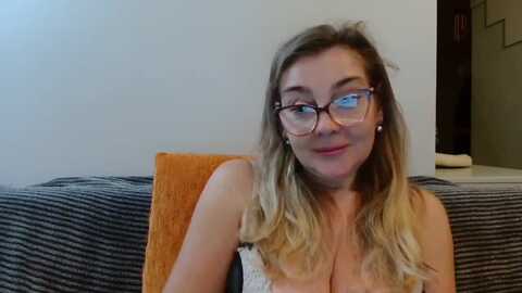 n_f_l @ myfreecams on 20240102
