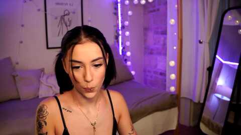 naomii18 @ myfreecams on 20240102