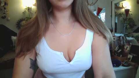 sexylexi211 @ myfreecams on 20240102