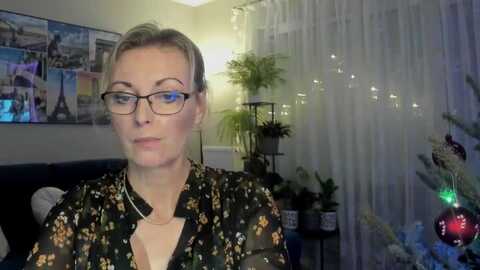 starvanessa1 @ myfreecams on 20240102