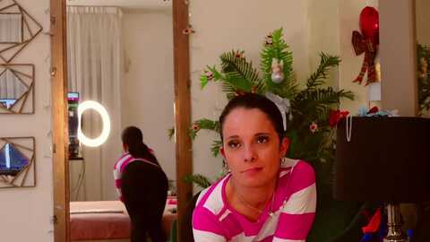 alishapacari @ myfreecams on 20240103