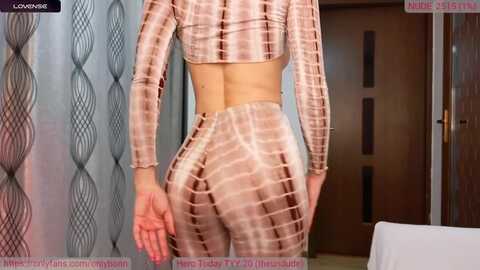 bonnbon_ @ myfreecams on 20240103