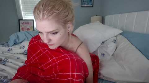 duckchan0 @ myfreecams on 20240103