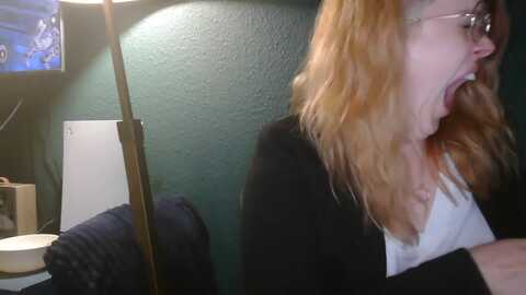 ellelovelace5 @ myfreecams on 20240103