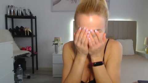 hrystina_ @ myfreecams on 20240103