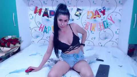 kinkybrunetee