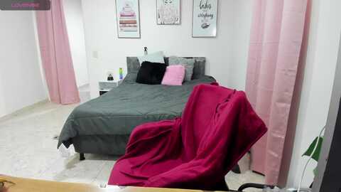 lucianamontex @ myfreecams on 20240103