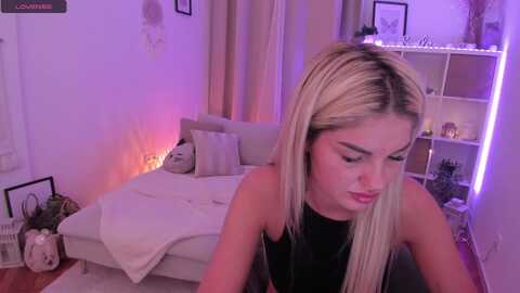 niablondie @ myfreecams on 20240103