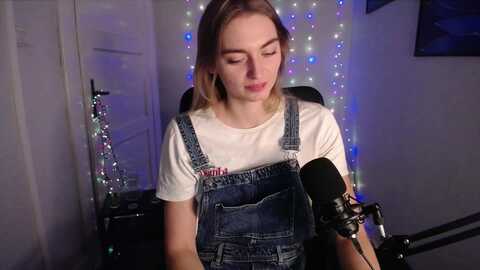 personyouneed @ myfreecams on 20240103