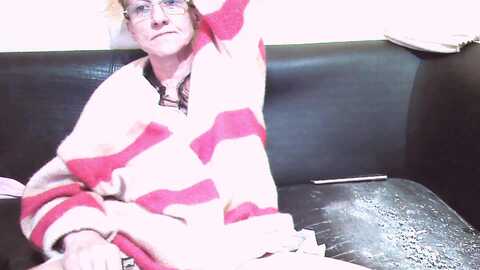 sexygeny @ myfreecams on 20240103